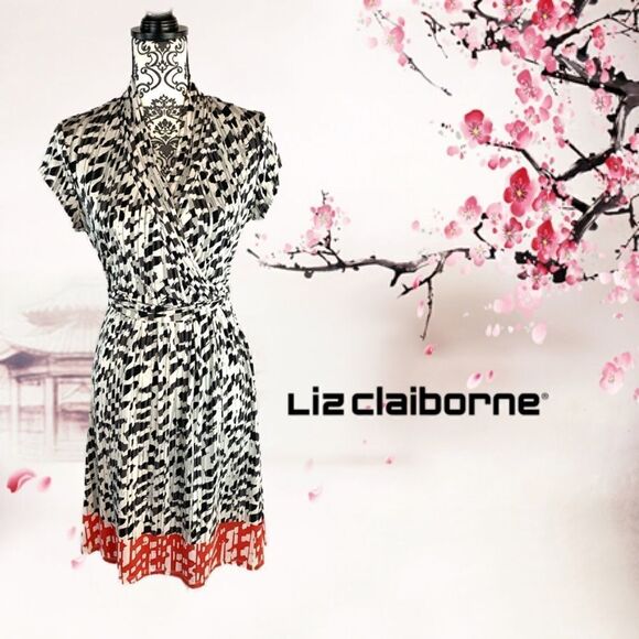 Liz Claiborne white/black reddish  trim dr… - Picture 1 of 8